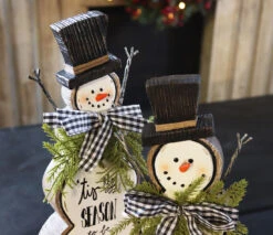 Set Of 2 White Resin Snowmen With Pine And Bows - -Christmas Decoration Discount 2532260 snowmen resin detai