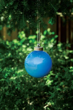 Illuminating Blue LED Pulsing 5"" Globe - Battery Powered Light Sensor -Christmas Decoration Discount WP510 daylight